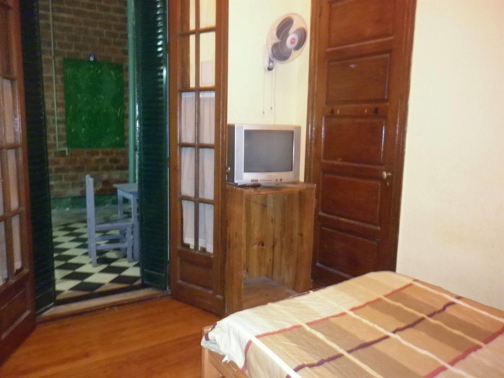 VI Luz Y Entre Hostel Buenos Aires Dış mekan fotoğraf